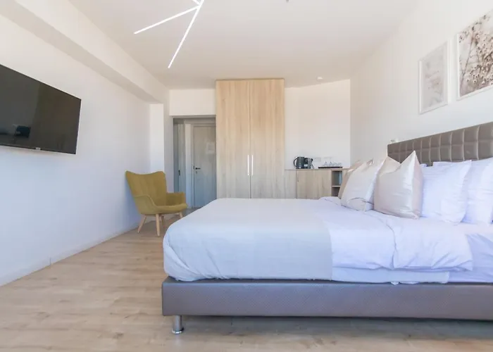 Phaedrus Living: Plateia Brillante ニコシア