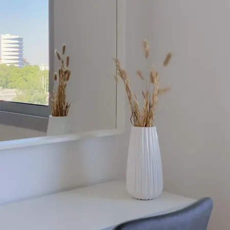 Phaedrus Living: Plateia Brillante Apartamento *